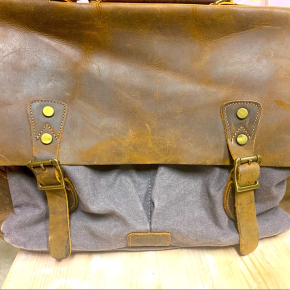 WOWBOX Other - Leather and gray WOWBOX messenger bag